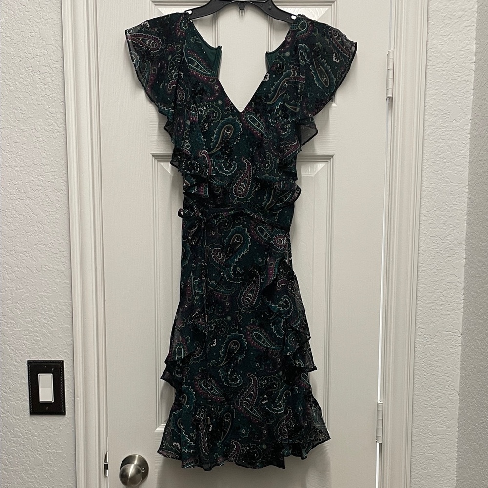Elegant Paisley Ruffle Dress - Black and Green